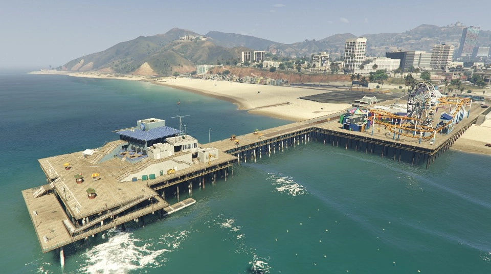 Del Perro Pier